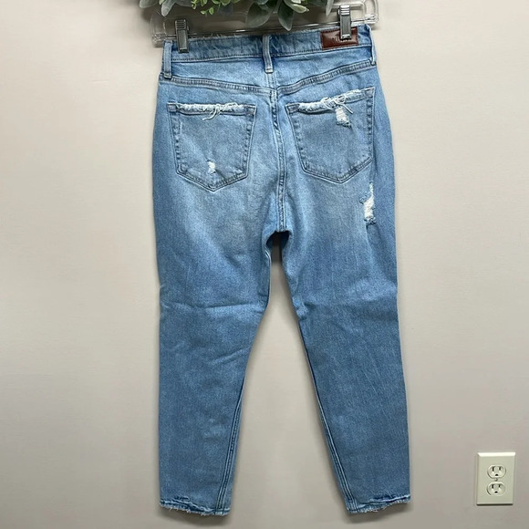 Hollister Curvy High Rise Mom Jean Vintage Stretch Denim Ripped 3R - Picture 4 of 16